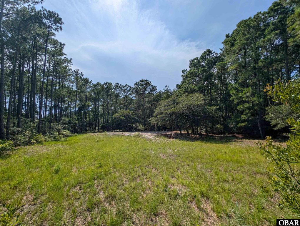 Image 9 of property listing at 2366 Swan Island Road Lot 5, Corolla, NC 27927