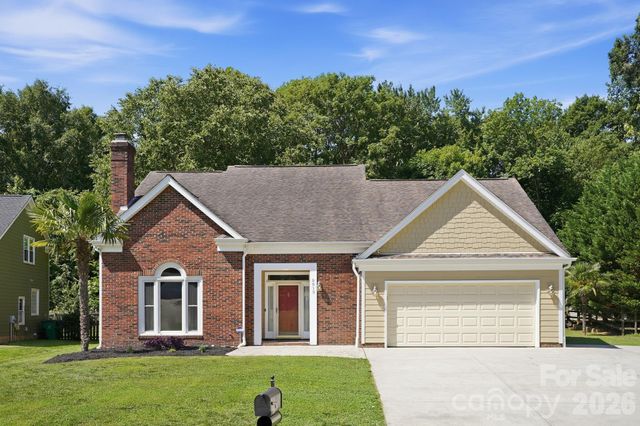 9912 Park Springs Court, Charlotte, NC 28210