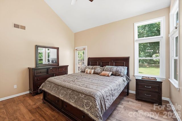9912 Park Springs Court, Charlotte, NC 28210