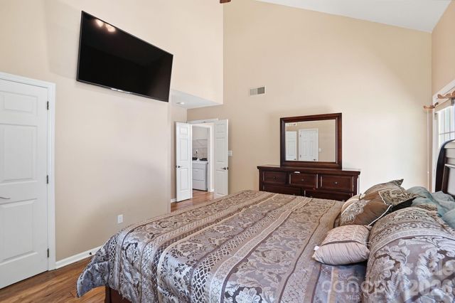 9912 Park Springs Court, Charlotte, NC 28210