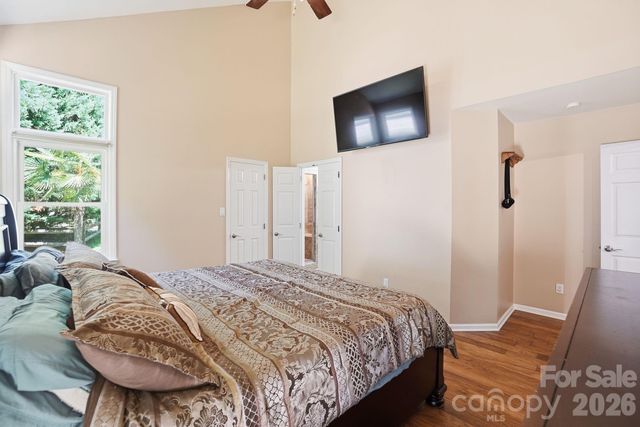 9912 Park Springs Court, Charlotte, NC 28210