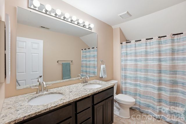 9912 Park Springs Court, Charlotte, NC 28210