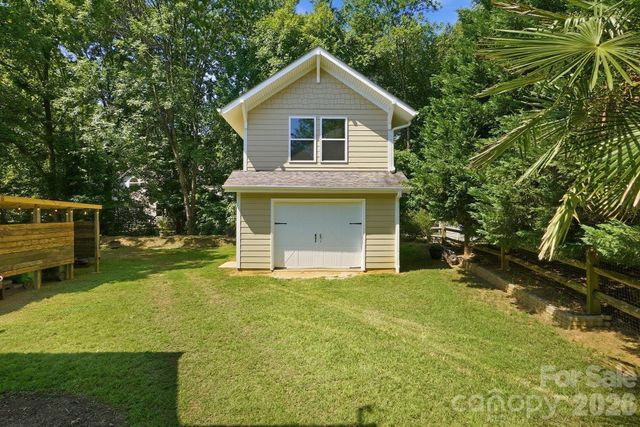 9912 Park Springs Court, Charlotte, NC 28210