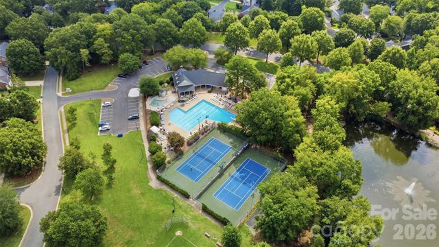 9912 Park Springs Court, Charlotte, NC 28210