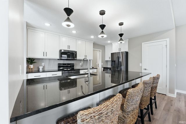 12179 Bellino Crossing, Fort Wayne, IN 46818