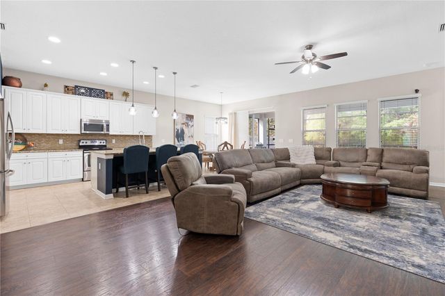 11814 CROSS VINE DRIVE, Riverview, FL 33579