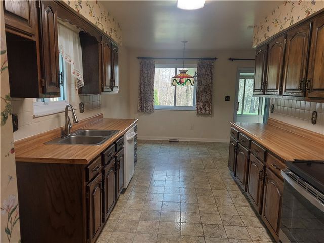 7554 Roselake Drive, Butler Twp, OH 45414