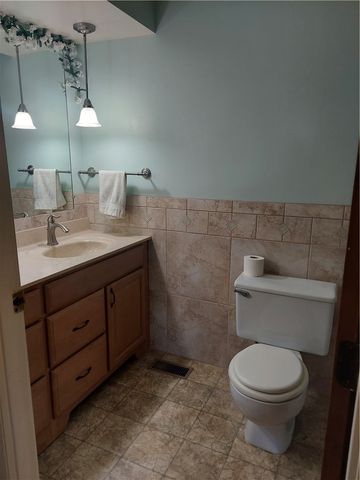 7554 Roselake Drive, Butler Twp, OH 45414