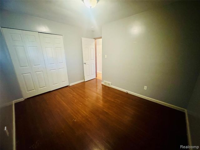 28142 Liberty Drive, Warren, MI 48092