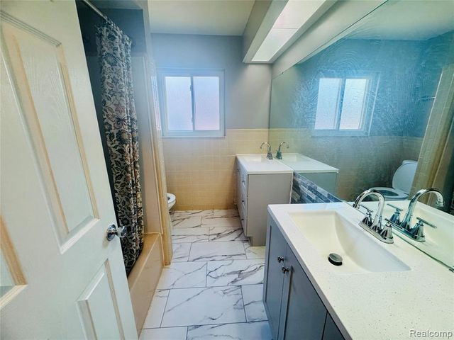 28142 Liberty Drive, Warren, MI 48092