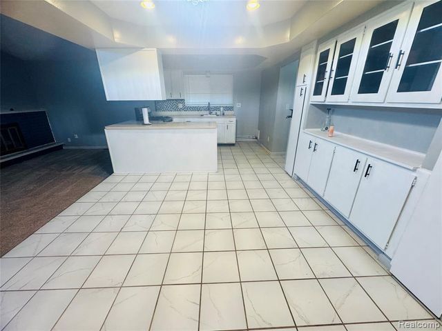 28142 Liberty Drive, Warren, MI 48092