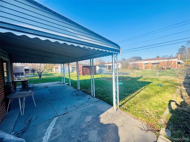 28142 Liberty Drive, Warren, MI 48092