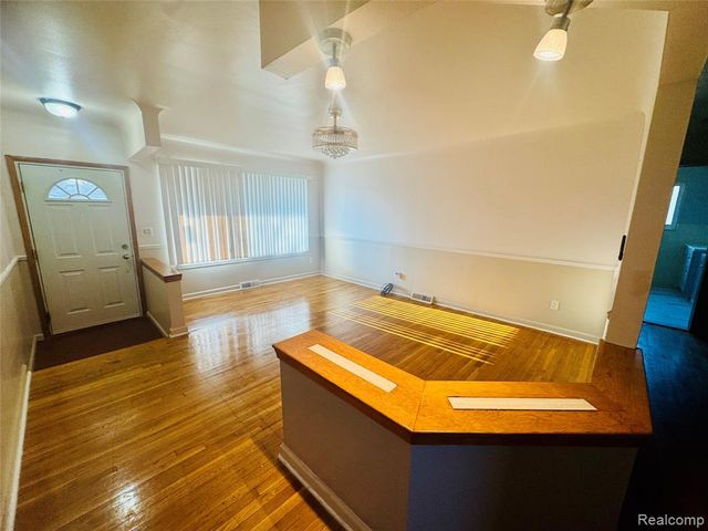 28142 Liberty Drive, Warren, MI 48092