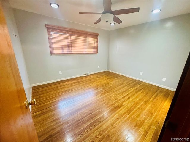 28142 Liberty Drive, Warren, MI 48092