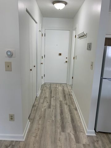 18 Glencoe Street 42, Boston, MA 02135