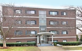 18 Glencoe Street 42, Boston, MA 02135