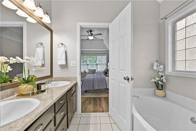 422 Enclave Drive, Powder Springs, GA 30127