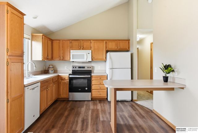 1905 Yorktown Street, Bellevue, NE 68123
