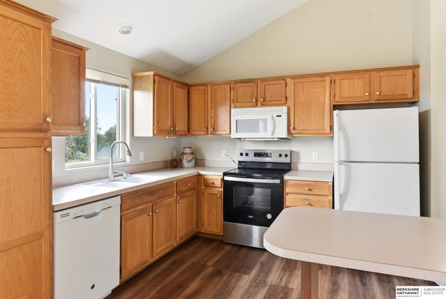 1905 Yorktown Street, Bellevue, NE 68123