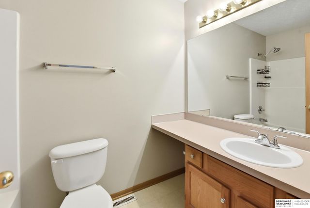 1905 Yorktown Street, Bellevue, NE 68123