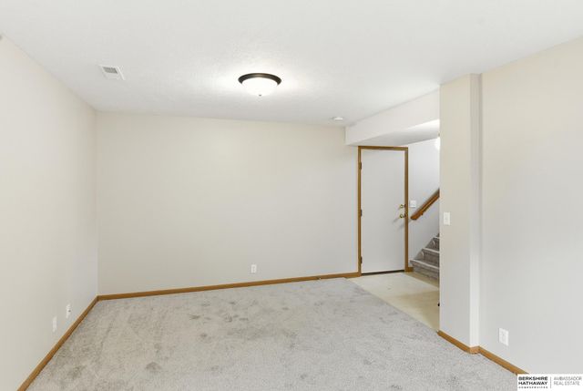 1905 Yorktown Street, Bellevue, NE 68123