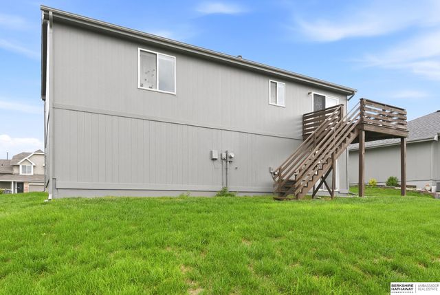1905 Yorktown Street, Bellevue, NE 68123