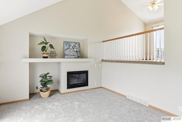 1905 Yorktown Street, Bellevue, NE 68123