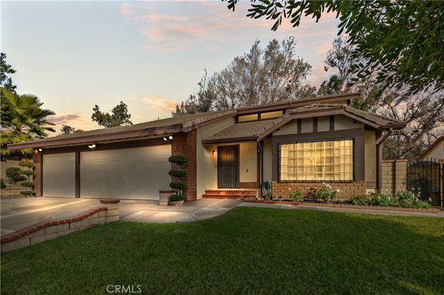 1000 Heaton Moor, Walnut, CA 91789