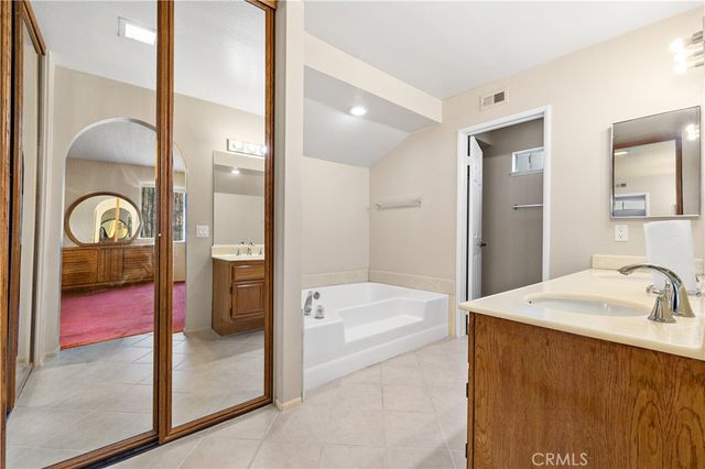 1000 Heaton Moor, Walnut, CA 91789