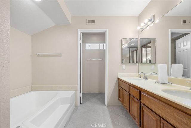 1000 Heaton Moor, Walnut, CA 91789