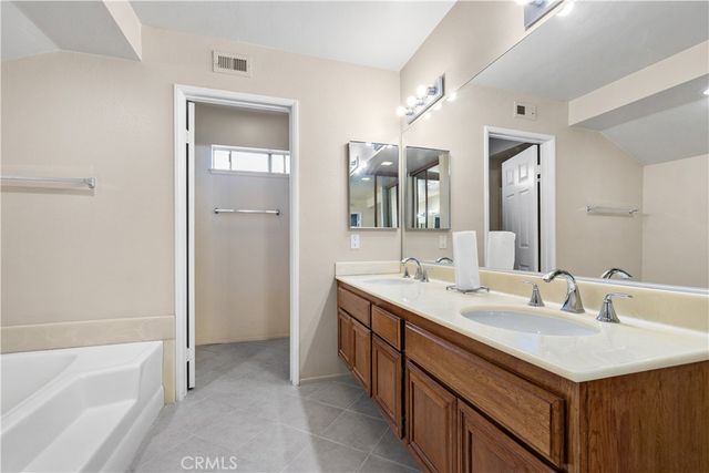 1000 Heaton Moor, Walnut, CA 91789