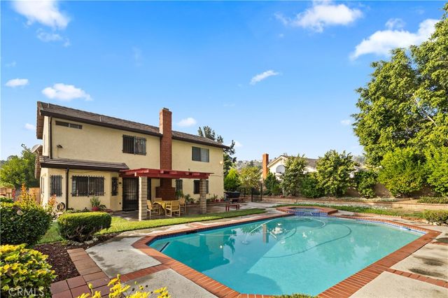 1000 Heaton Moor, Walnut, CA 91789