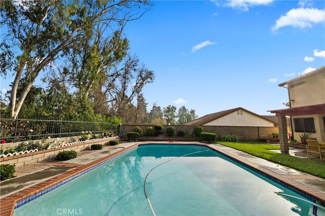 1000 Heaton Moor, Walnut, CA 91789