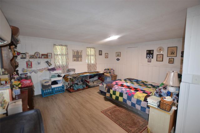 458 Rain Forset Road, Onalaska, TX 77360