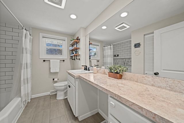 19 Magnolia St, Saugus, MA 01906
