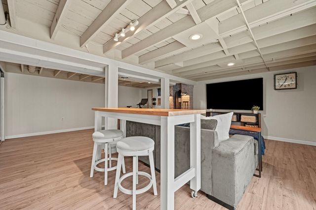19 Magnolia St, Saugus, MA 01906