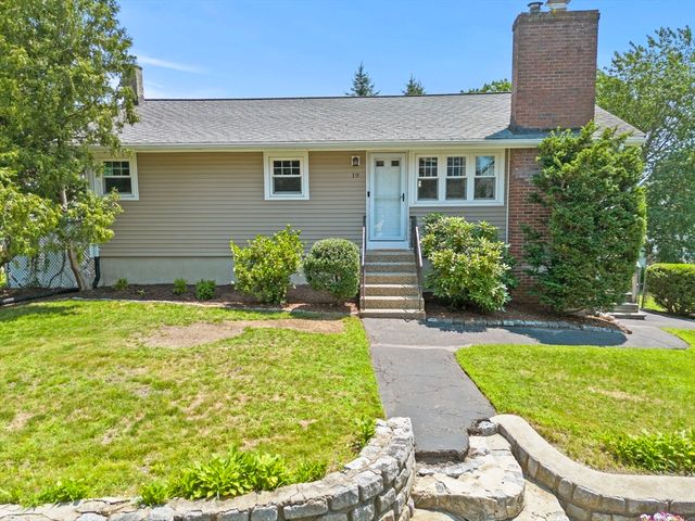 19 Magnolia St, Saugus, MA 01906