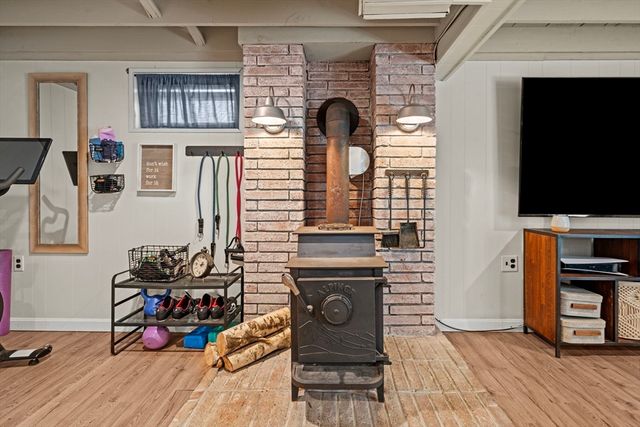 19 Magnolia St, Saugus, MA 01906