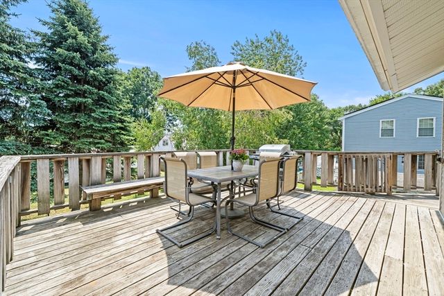 19 Magnolia St, Saugus, MA 01906