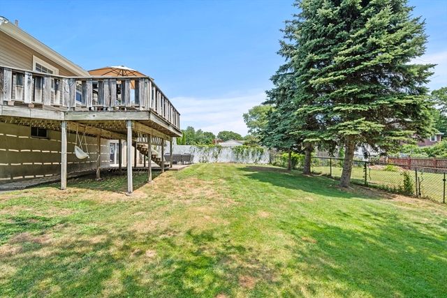 19 Magnolia St, Saugus, MA 01906