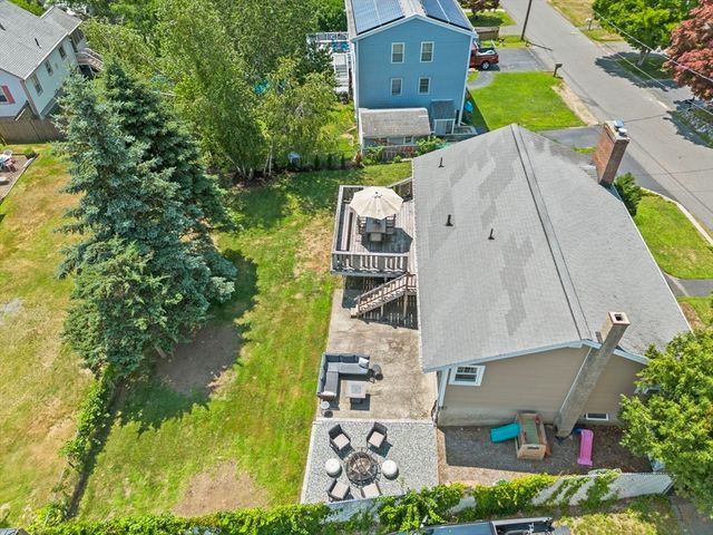 19 Magnolia St, Saugus, MA 01906