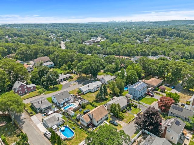 19 Magnolia St, Saugus, MA 01906