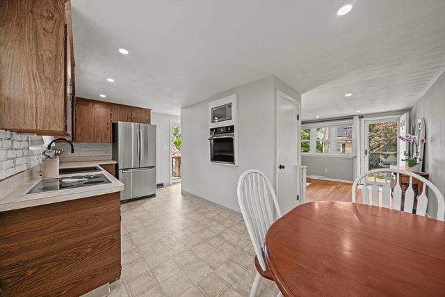 19 Magnolia St, Saugus, MA 01906