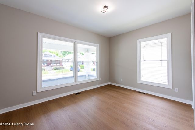 305 N 32nd St, Louisville, KY 40212