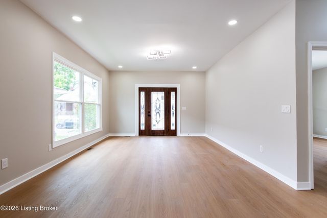 305 N 32nd St, Louisville, KY 40212