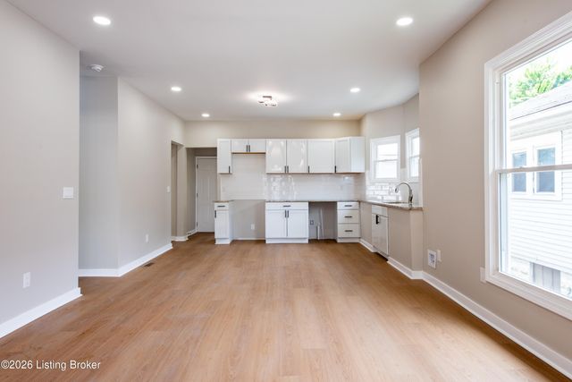 305 N 32nd St, Louisville, KY 40212