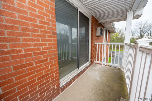 1160 Indian Church Road 10, West Seneca, NY 14224