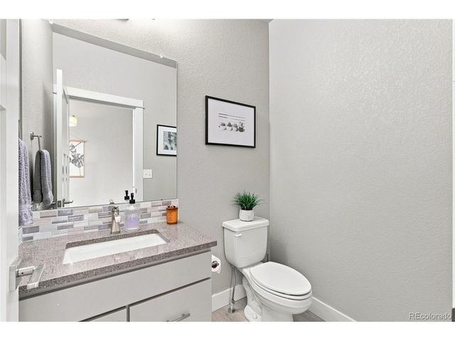 4426 Huntsman Dr, Fort Collins, CO 80524