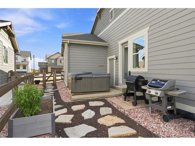 4426 Huntsman Dr, Fort Collins, CO 80524