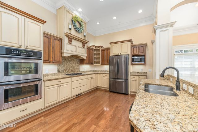 102 Galway Court, Johnson City, TN 37615